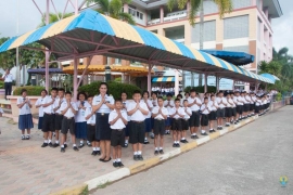 ผู้บริหารรับมอบทางเดินแบบมีหลังคา 19-12-2562