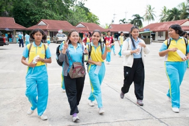 ทัศนศึกษา ระดับ ม.2 26082559