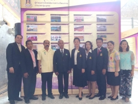 รับรางวัลวัฒนคุณาธร 04102559